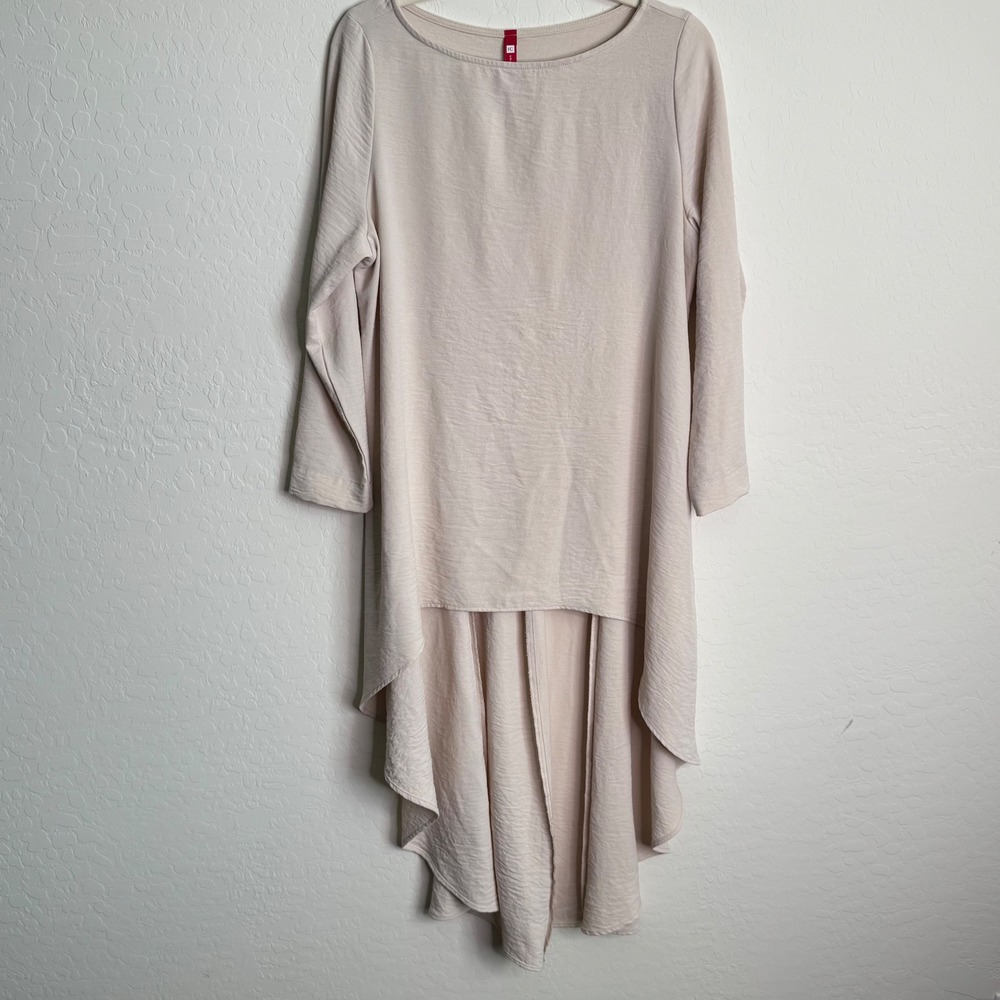IC Connie K Collection Womens High Low Tunic Top Beige‎ Sz M Minimal Lagenlook
